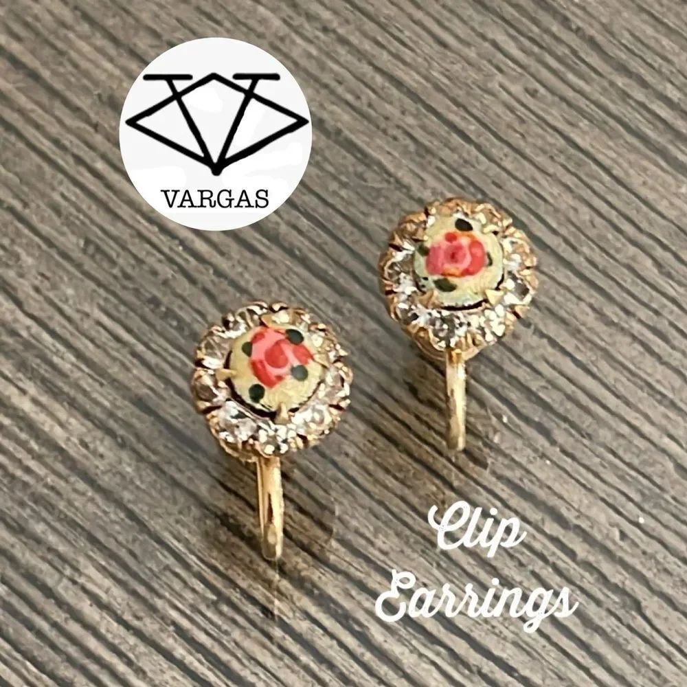 Vintage 1950's Vargas Guilloche Enamel Flower Rhinestone Screw Back Earrings